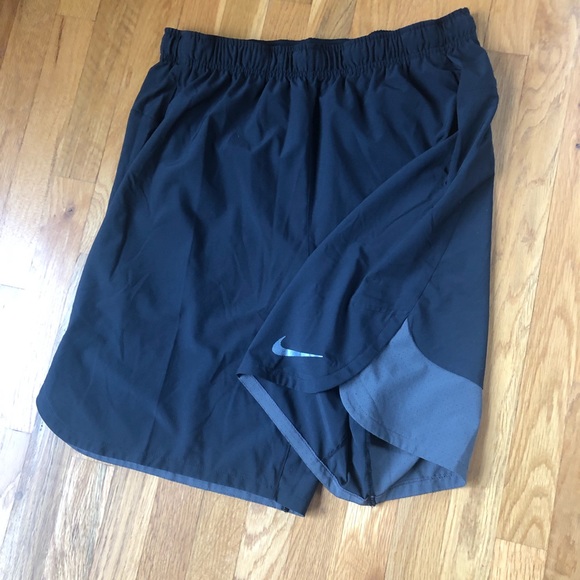 Nike Dri-fit Shorts - Picture 2 of 4